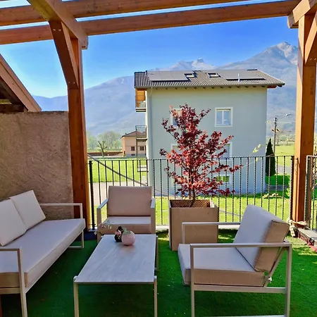 Volpe With Private Terrace Sorico