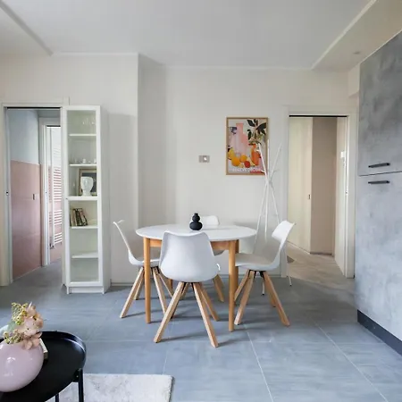 Volpe With Private Terrace Apartment *