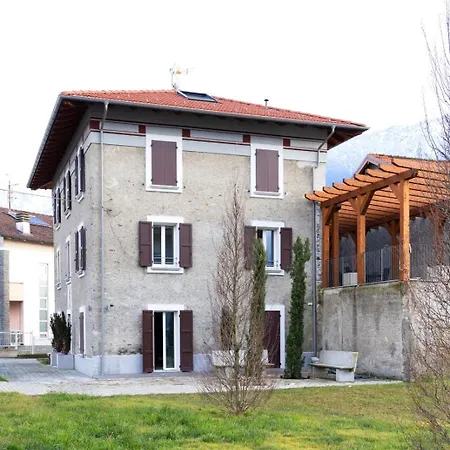 Volpe With Private Terrace Sorico