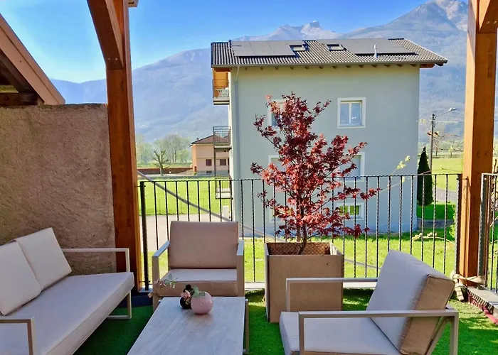 Volpe With Private Terrace Sorico